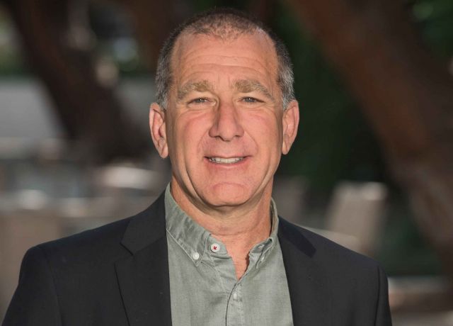 photo of dan blumenthal