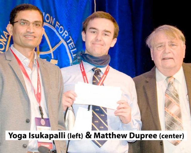 photo of dupree and isukapalli receiving the award