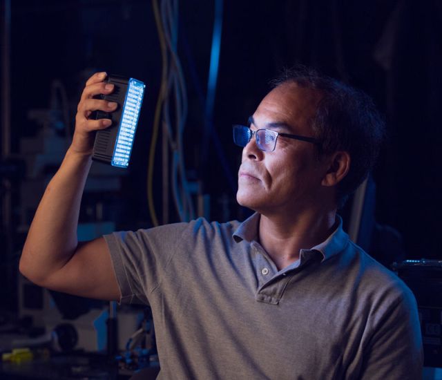 nakamura in the SSLEEC lab