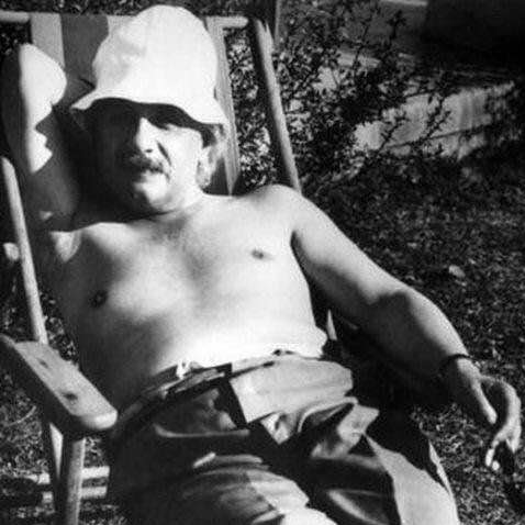 Sexy Albert Einstein in 1932