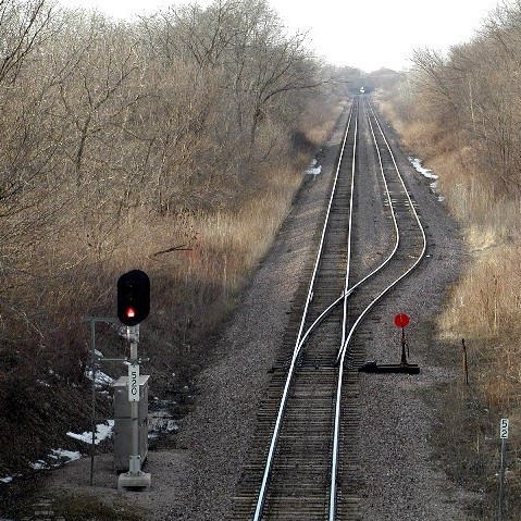 A siding (side track) allows trains to park or pass each other, when traveling in opposite directions