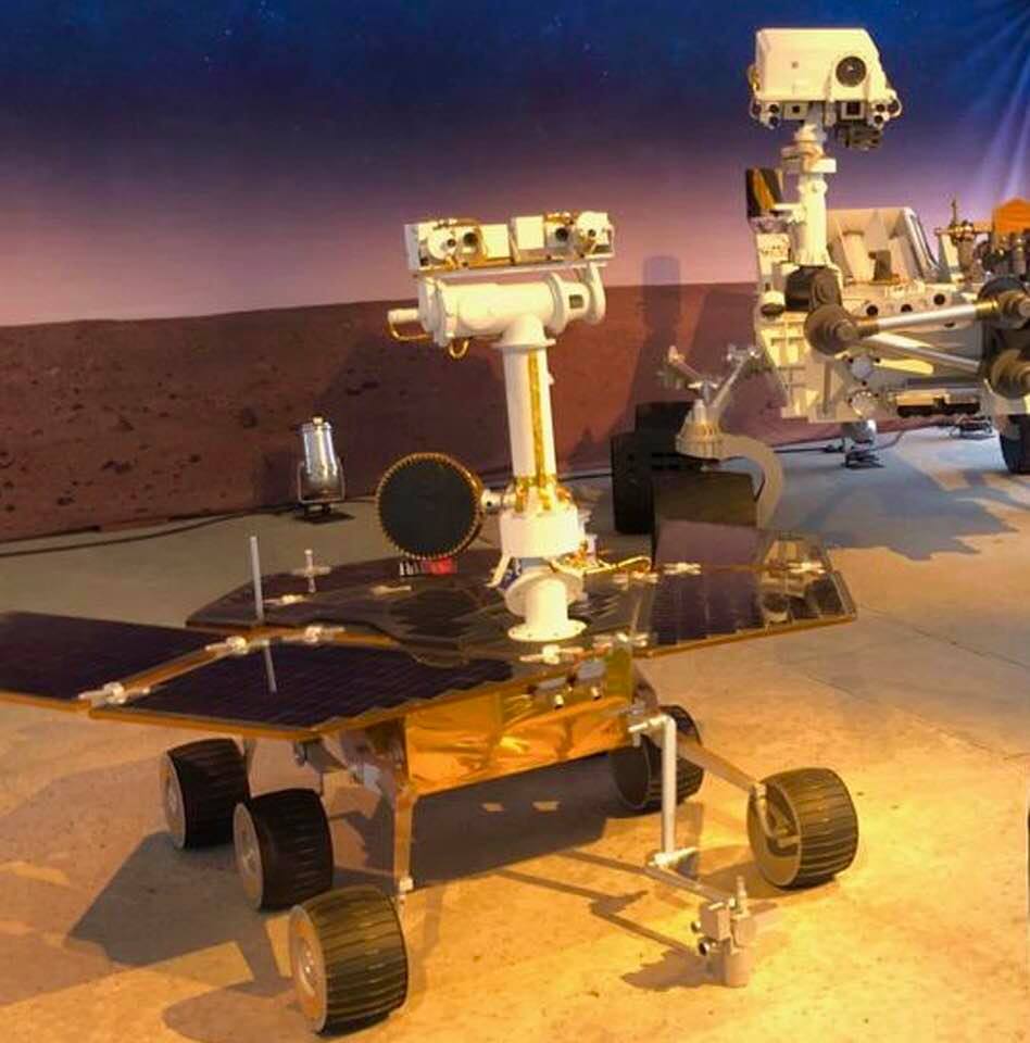 Full-scale models of two Mars rovers, on display at NASA's JPL
