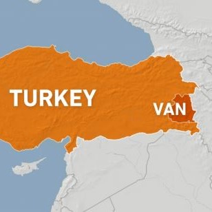 A 5.7-magnitude quake hits the Iran-Turkey border region