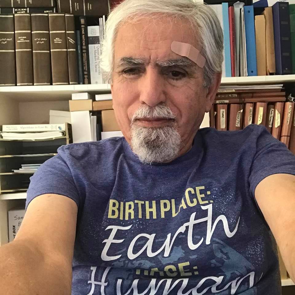 My Earth Day selfie, taken as I awaited students during my Zoom on-line office hours