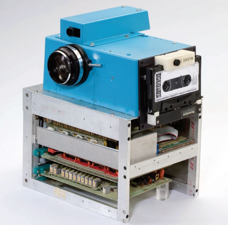 IEEE Spectrum magazine image (July 2020): World's first digital camera