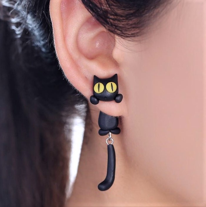 Something of possible interest to my daughter: Cat earring