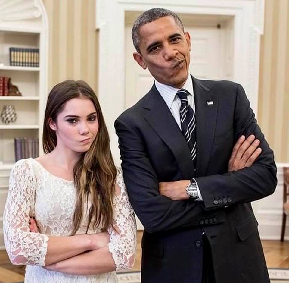 Former President Obama and a teen visitor demonstrate the 'not impressed' face