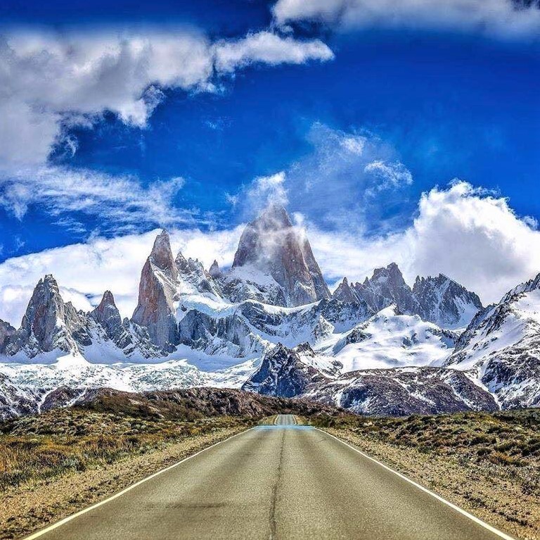 Stunning road to Mount Fitz Roy, Patagonia