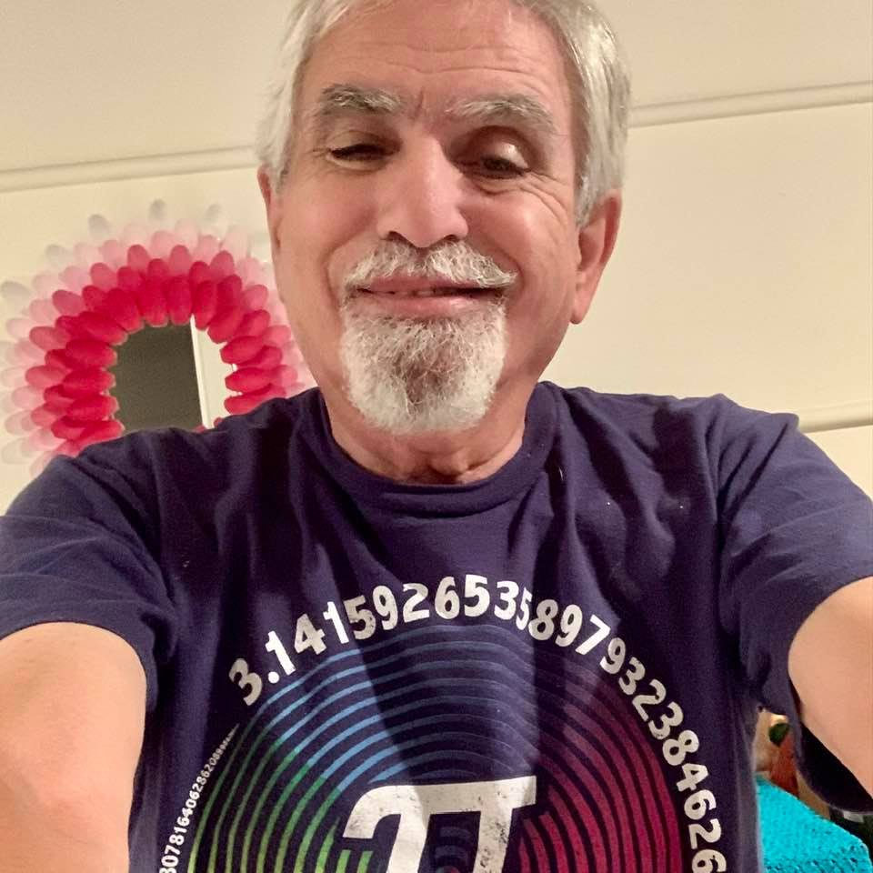 Wearing my pi T-shirt to celebrate the derivation of 62.8 trillion digits of pi