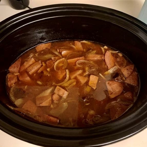 Sunday's dinner: Quince stew (prepared in a slow-cooker) with rice: Stew in the slow cooker