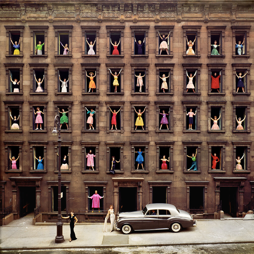 'Girls in the Windows': Ormond Gigli's iconic 1960 photograph, whose print sold at a recent auction for $38,000